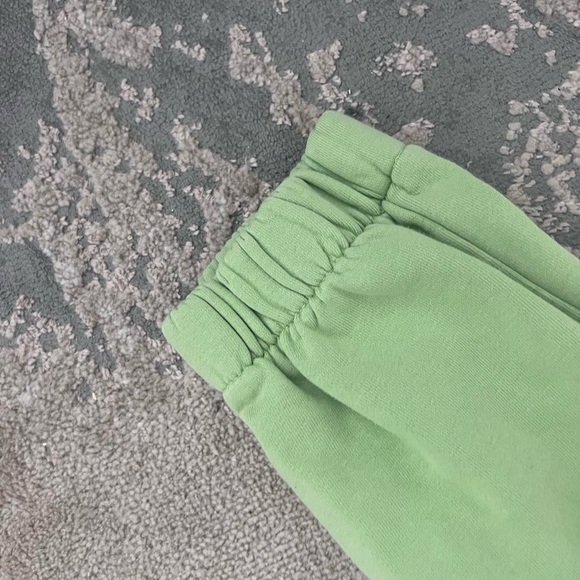 brandy melville sweatpants - Picture 2 of 3